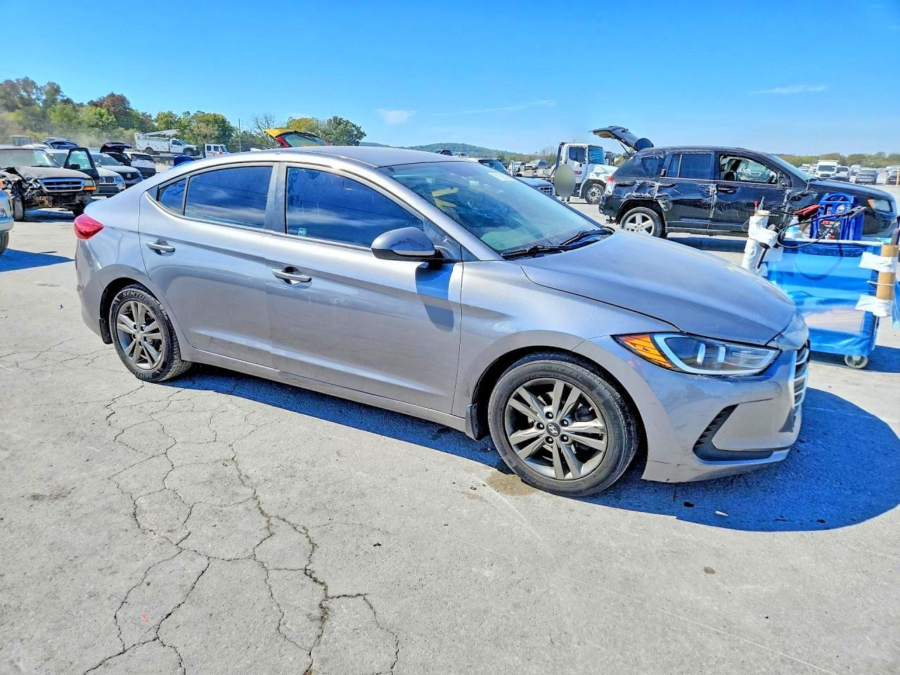 2018 Hyundai Elantra Sel - Фото 4