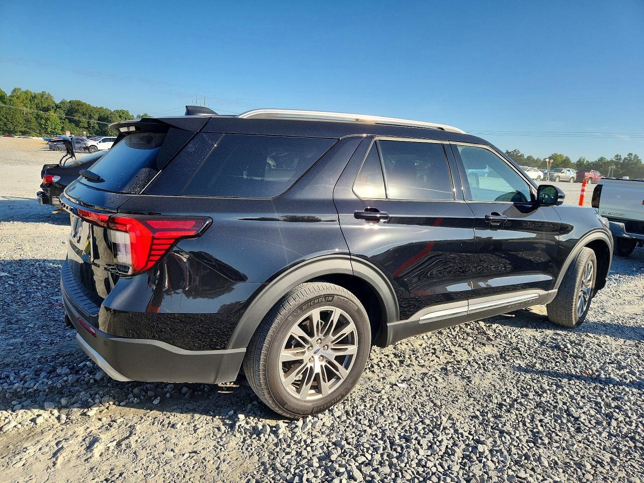 2026 Ford Explorer Platinum - Фото 3