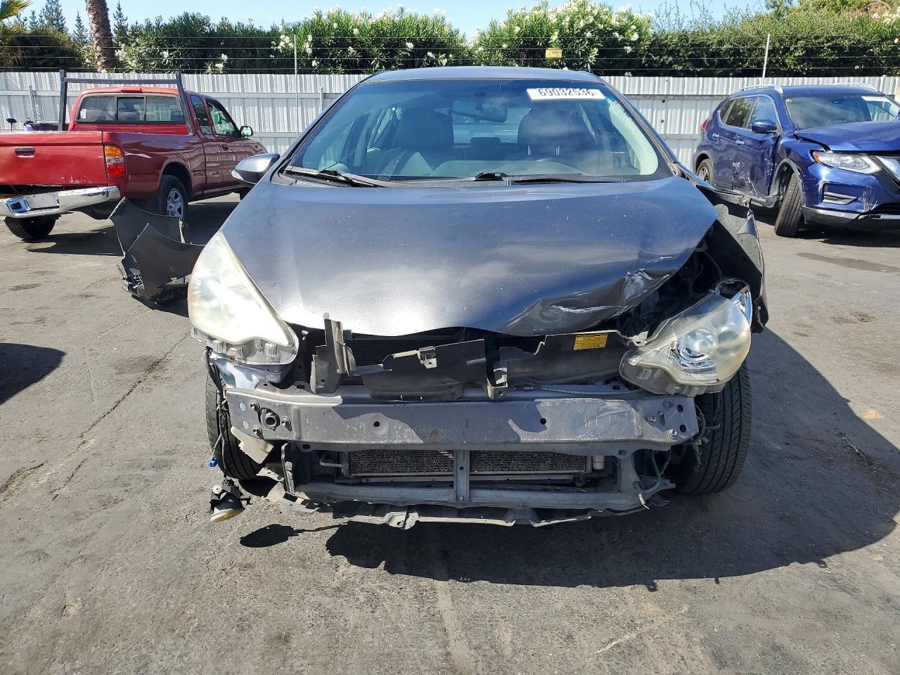 2013 Toyota Prius C Four - Фото 5