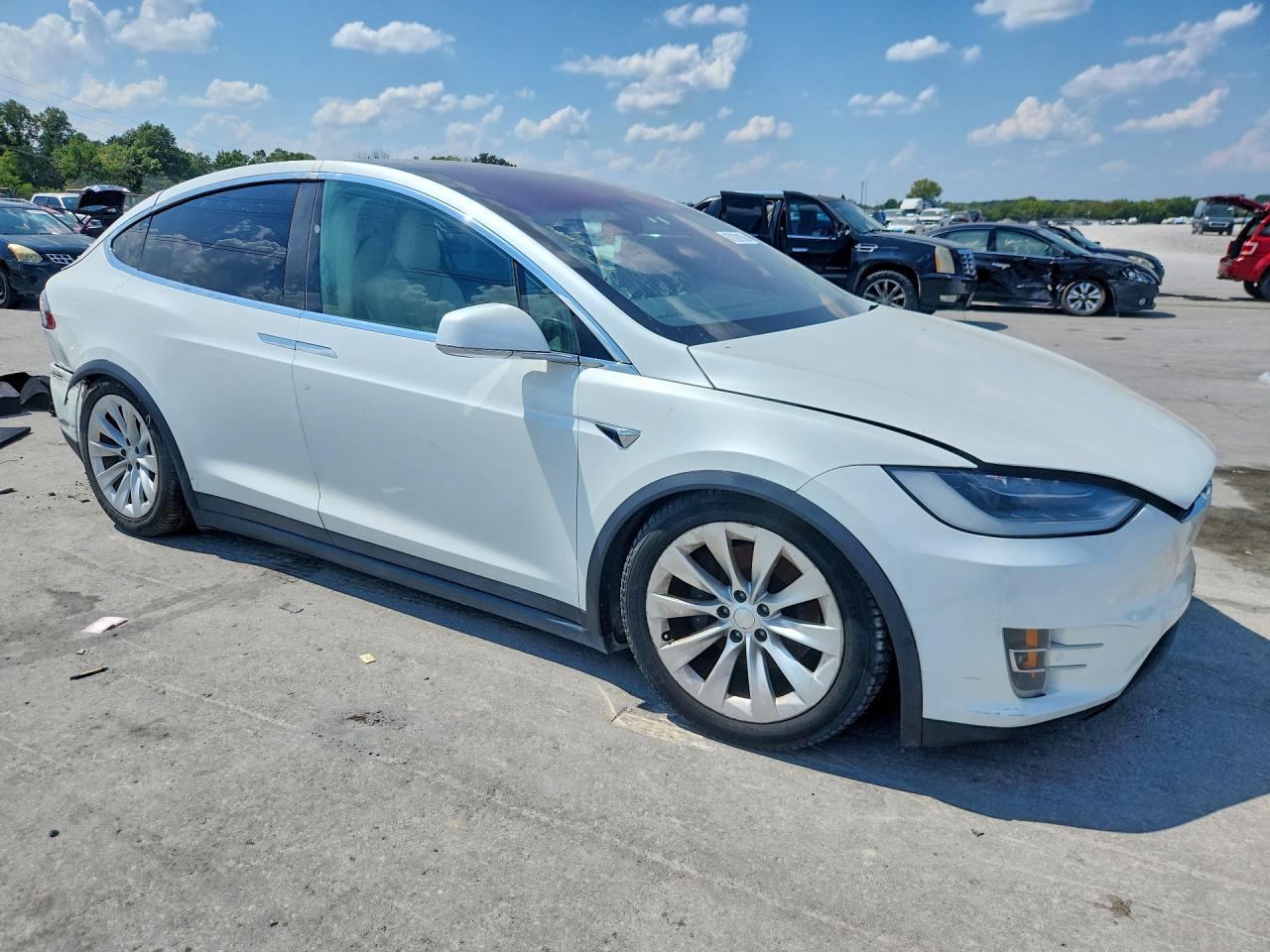 2019 Tesla Model X - Image 4
