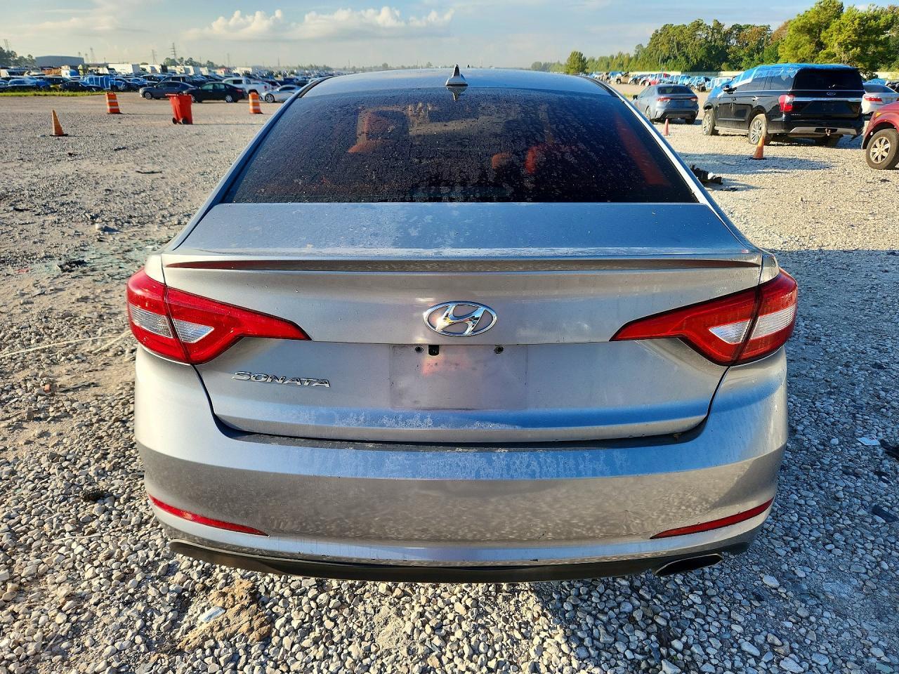 2017 Hyundai Sonata Se - Image 6