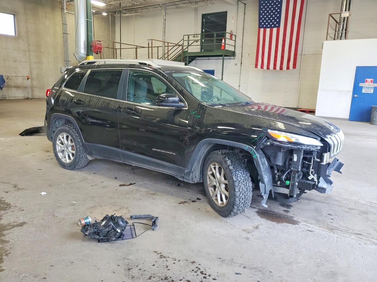 2017 Jeep Cherokee Latitude - Image 4
