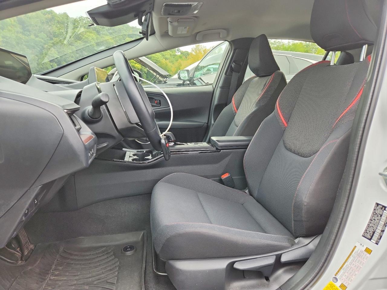 2025 Toyota Prius Plug-In Hybrid Se - Фото 7