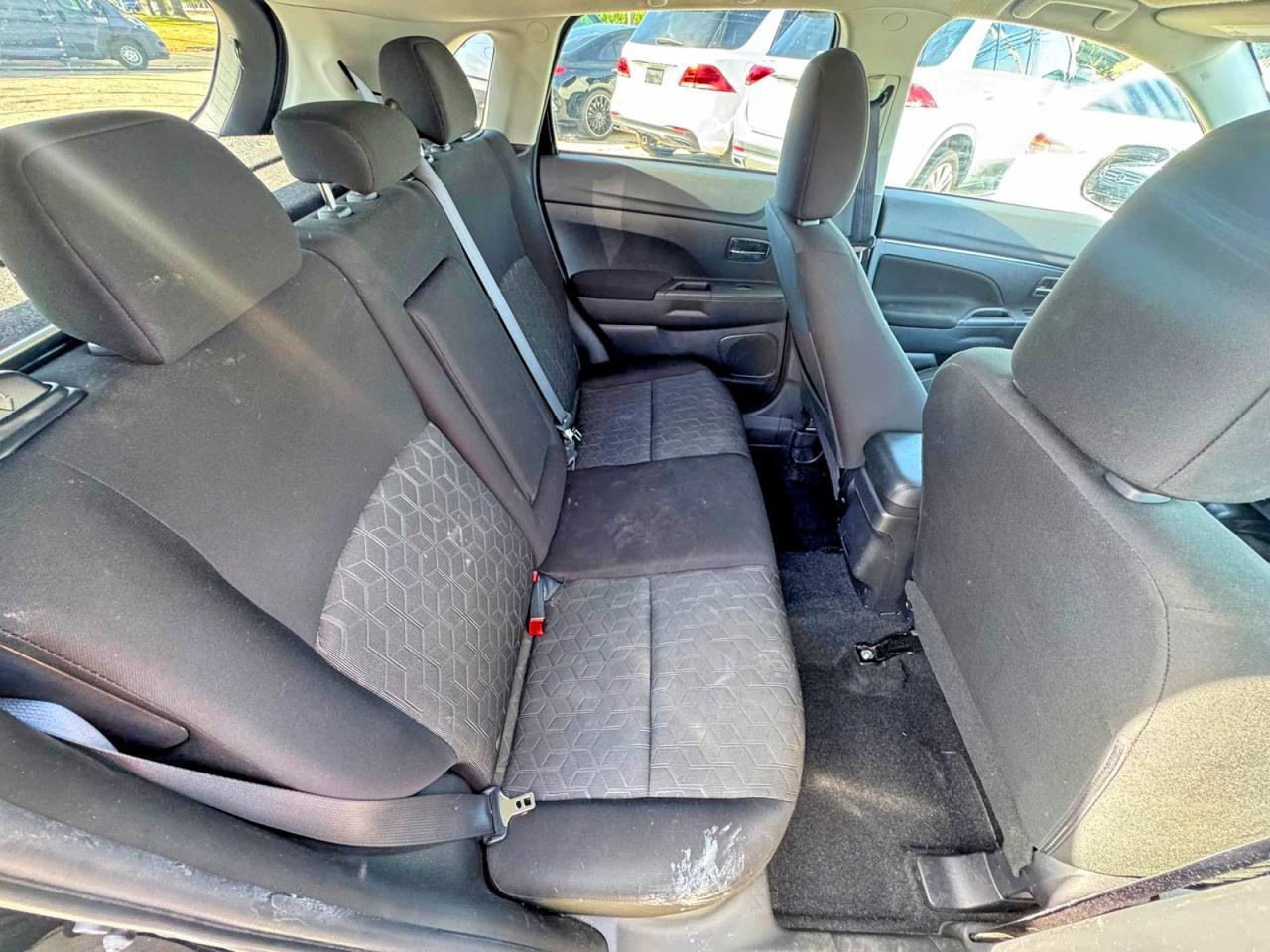 2023 Mitsubishi Outlander Sport S/Se - Фото 6