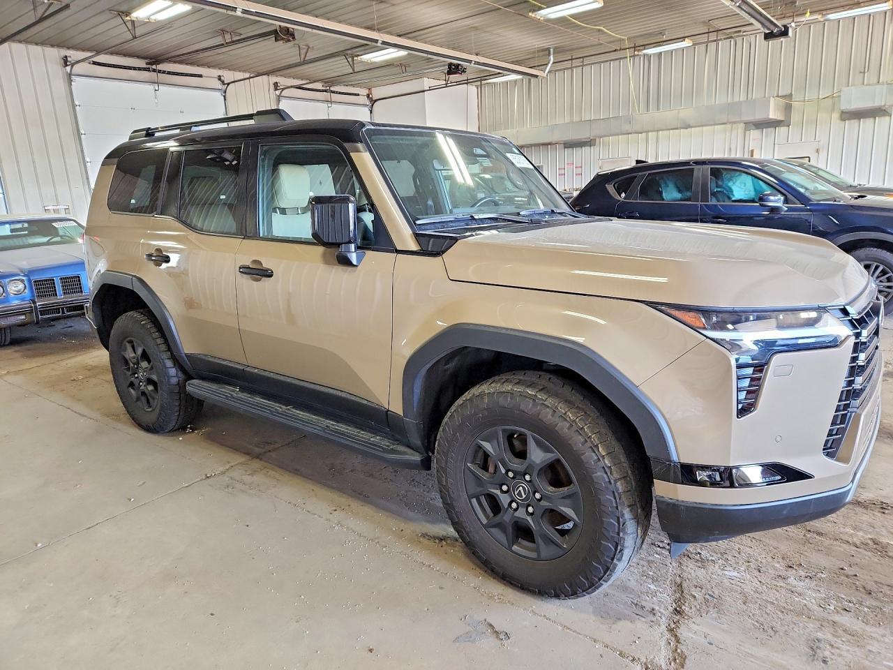 2024 Lexus Gx 550 Overtrail+ - Image 4