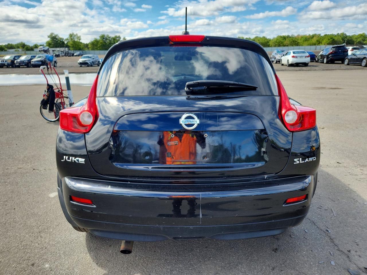 2011 Nissan Juke S - Фото 6