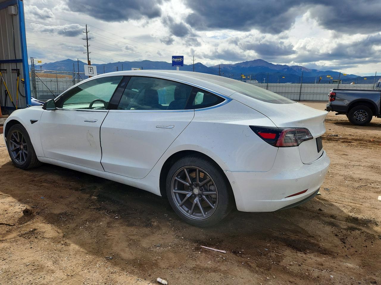 2019 Tesla Model 3 - Фото 2
