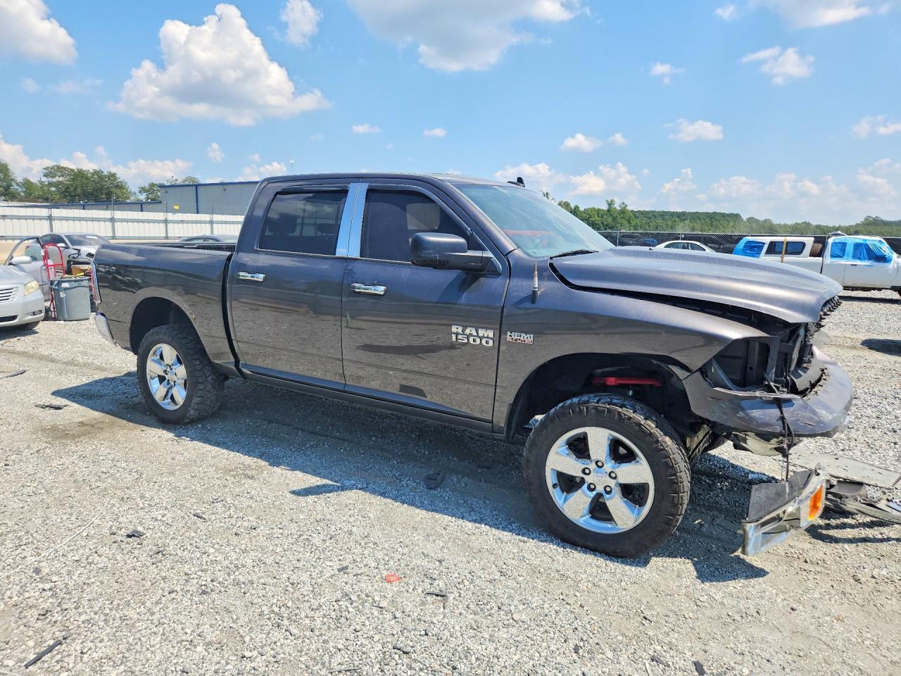 2016 Ram 1500 Slt - Image 4