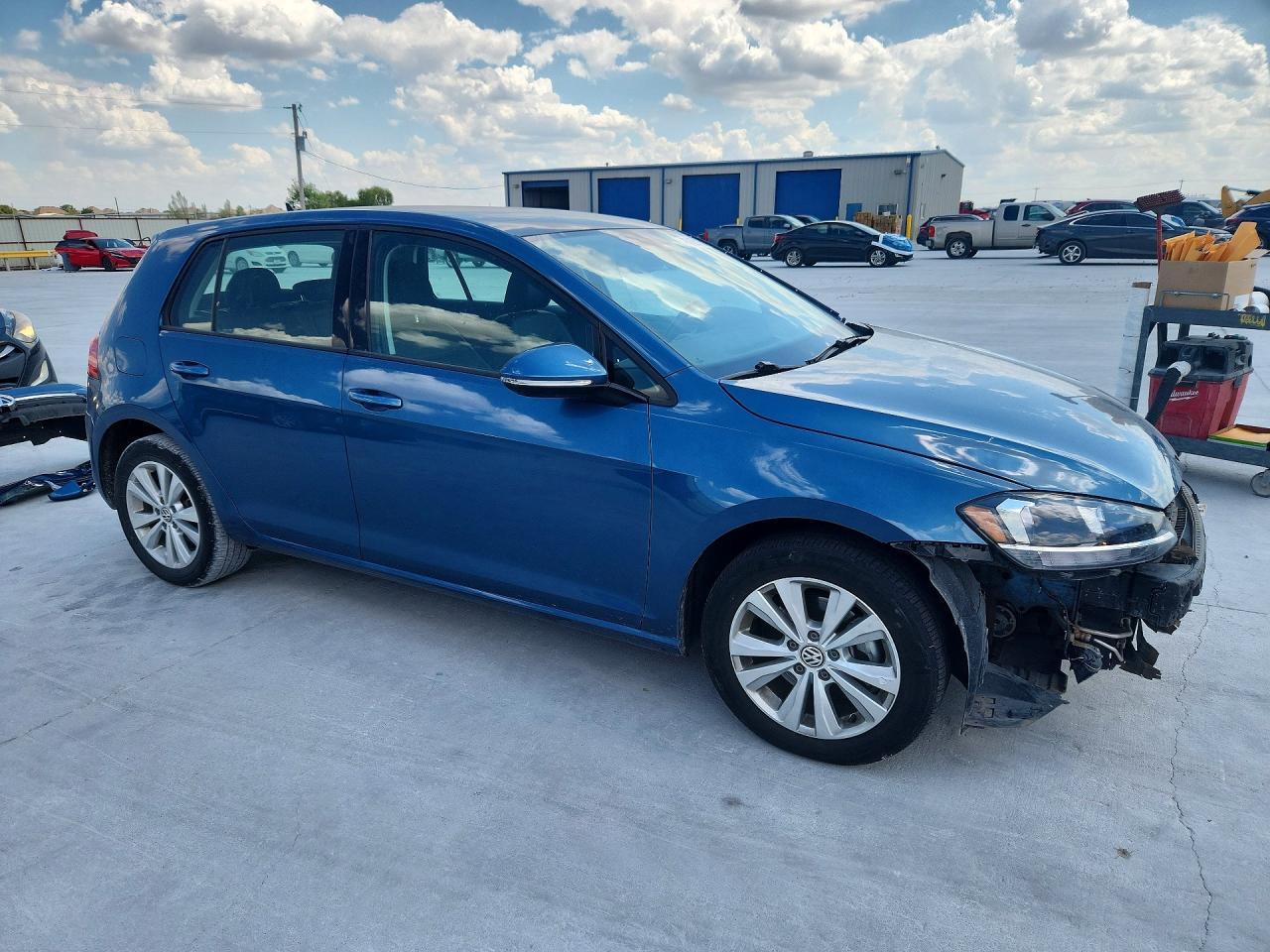 2020 Volkswagen Golf - Фото 4