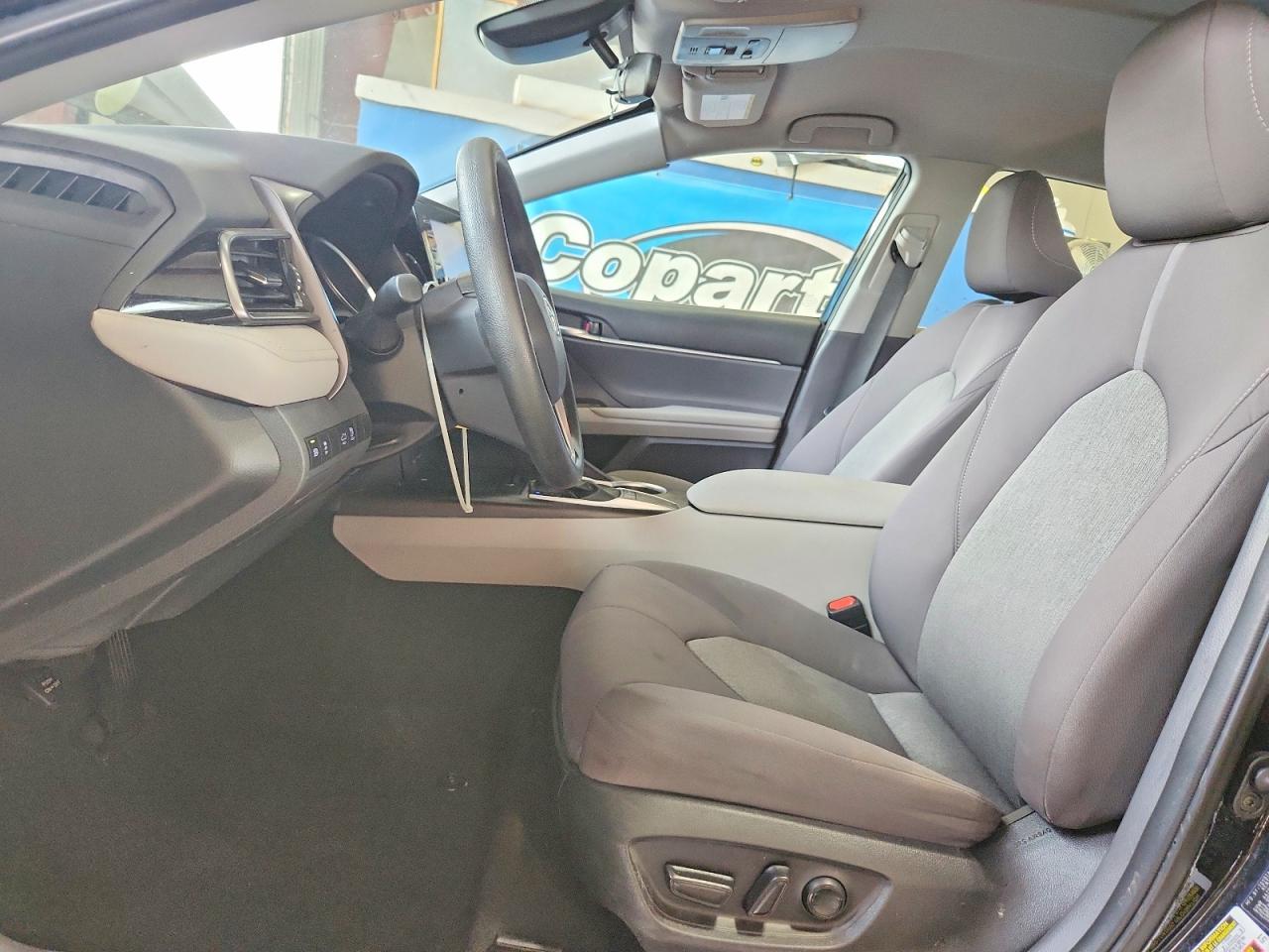 2023 Toyota Camry Le - Image 7