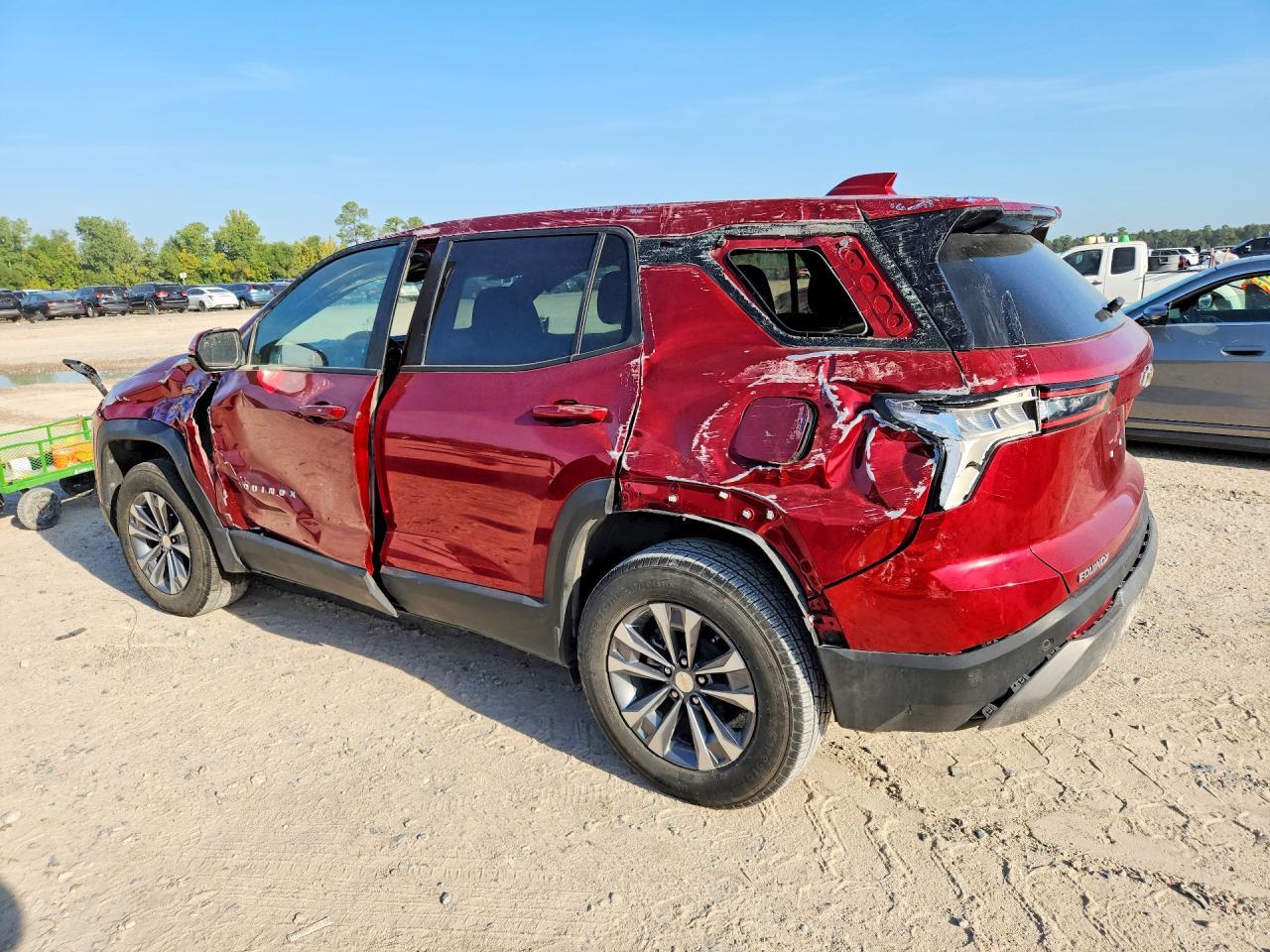 2025 Chevrolet Equinox Lt - Image 2