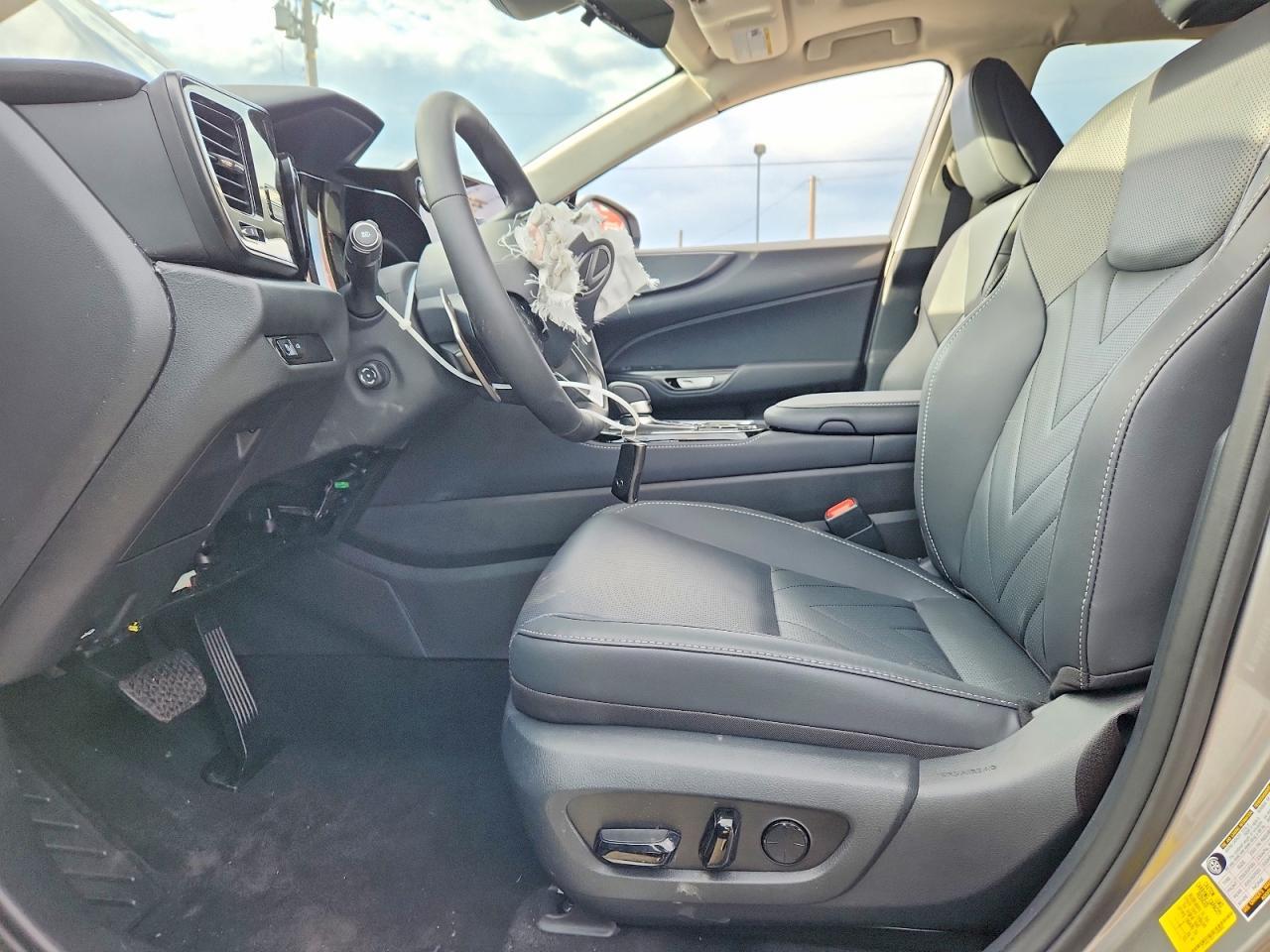 2026 Lexus Nx 350H Luxury - Image 7