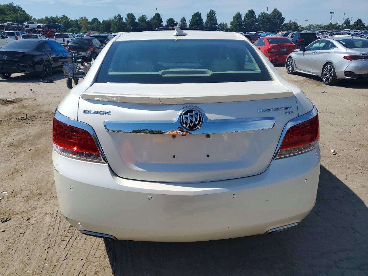 2011 Buick Lacrosse Cxs - Image 6