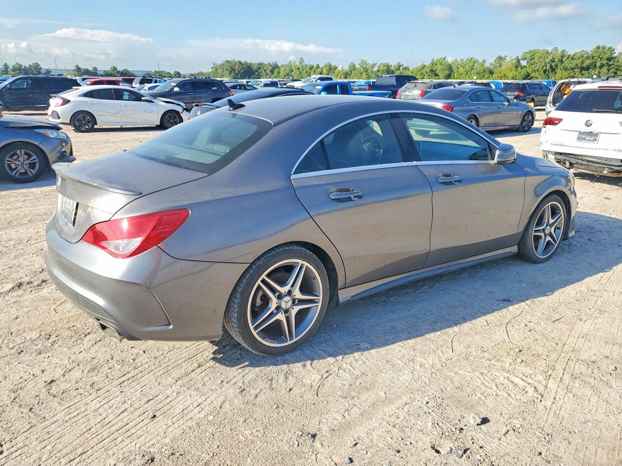 2015 Mercedes-Benz Cla 250 - Фото 3