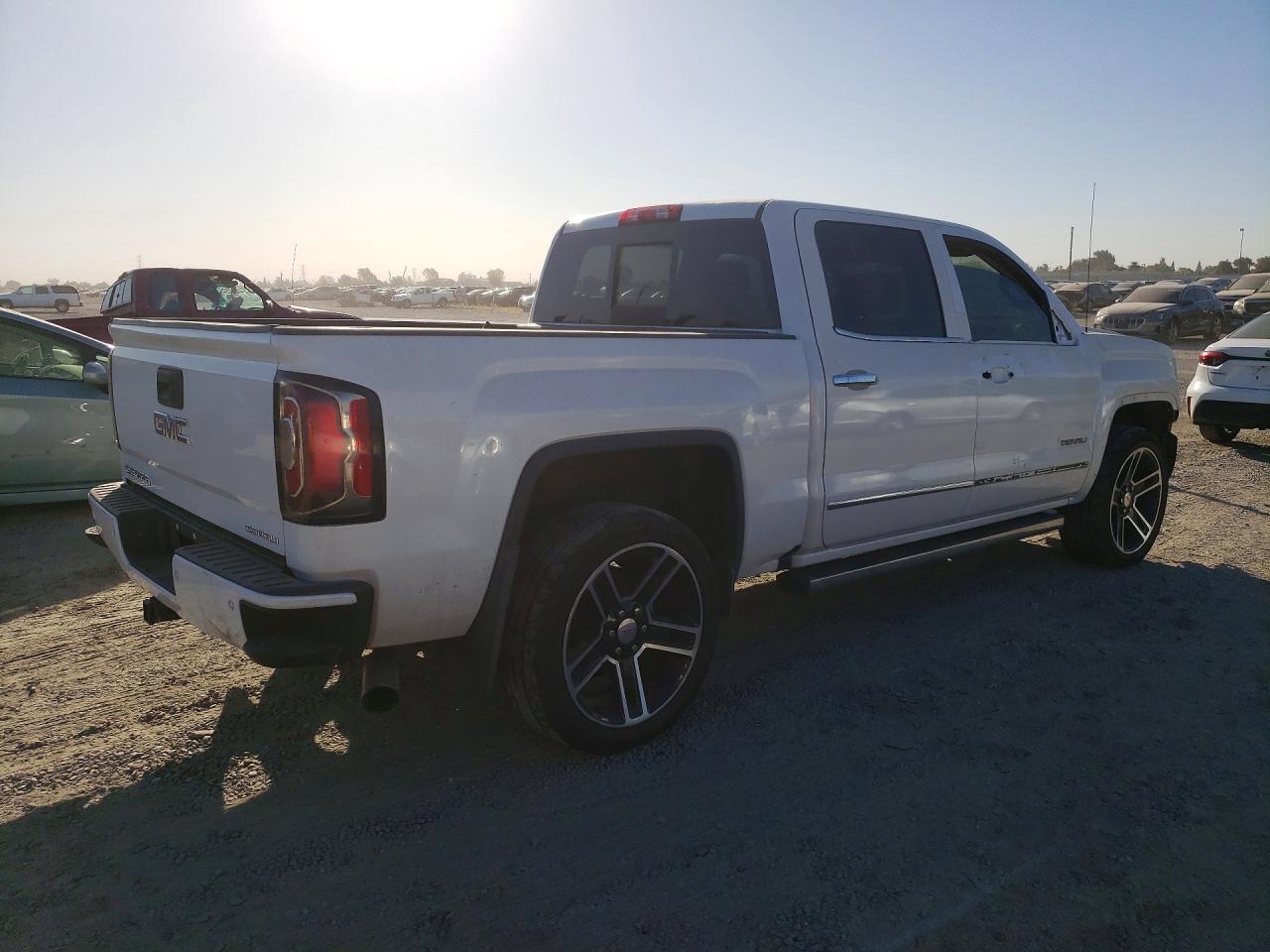 2016 GMC Sierra K1500 Denali - Фото 3