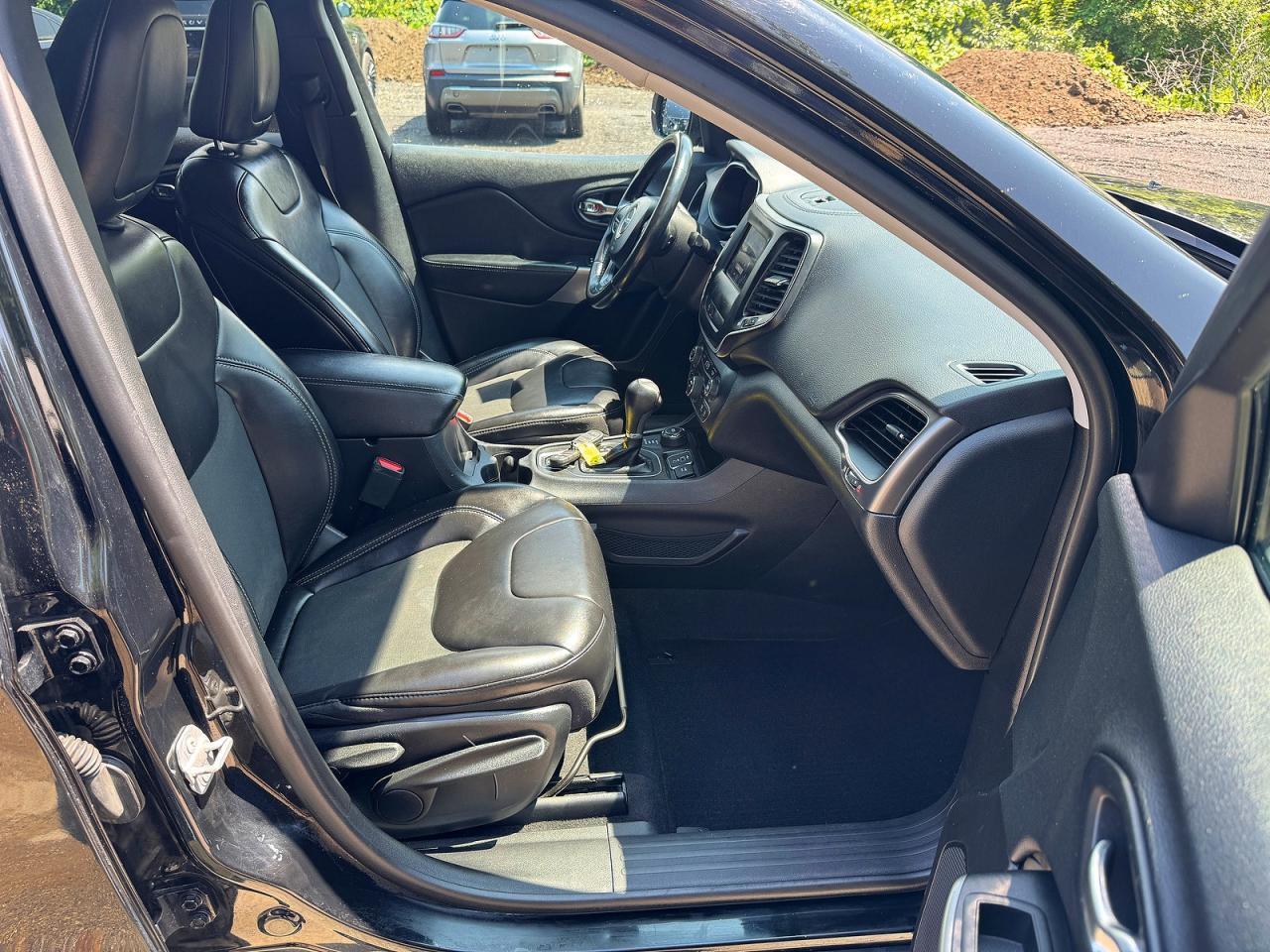 2019 Jeep Cherokee Latitude Plus - Фото 5