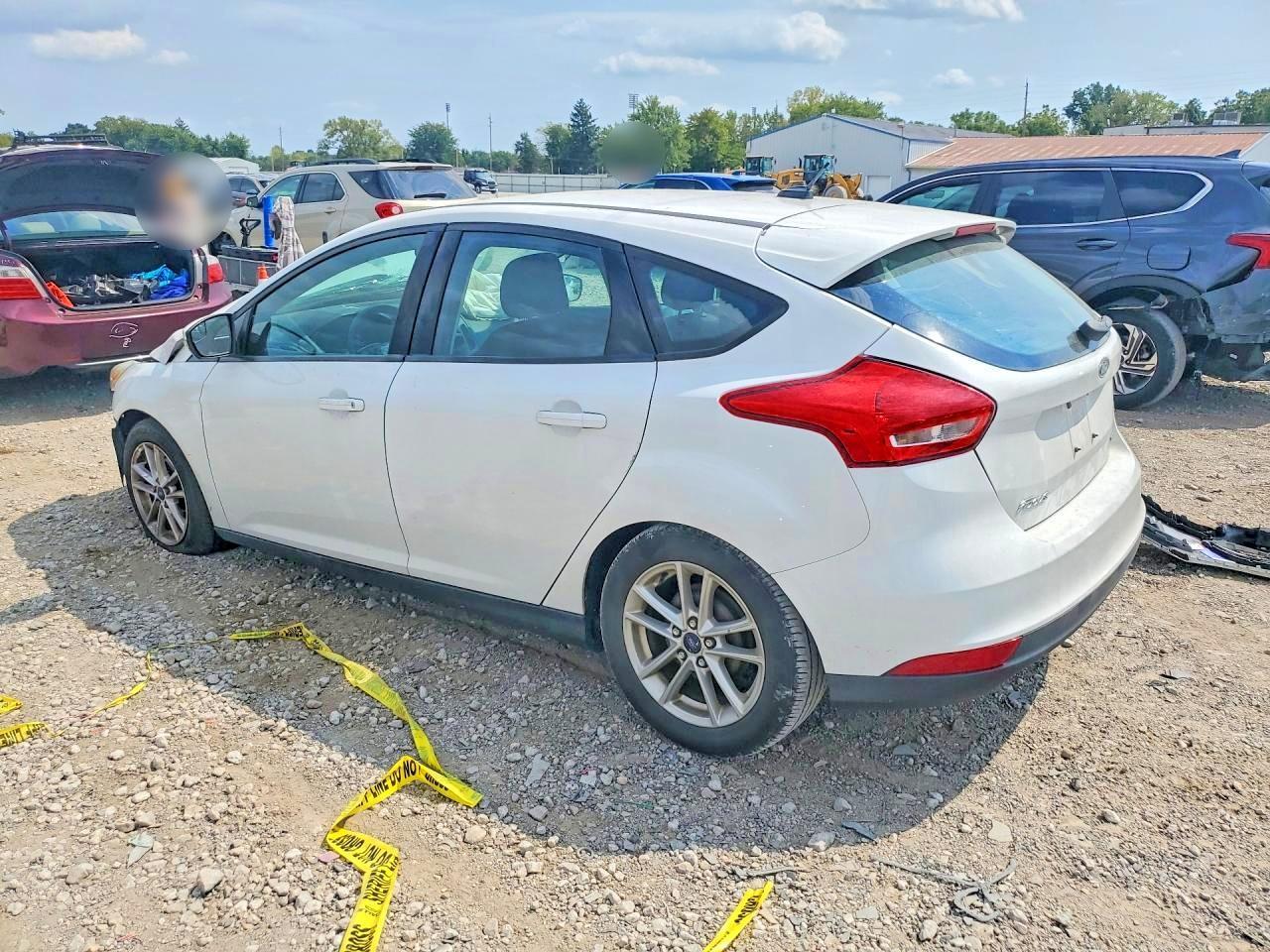 2016 Ford Focus Se - Фото 2
