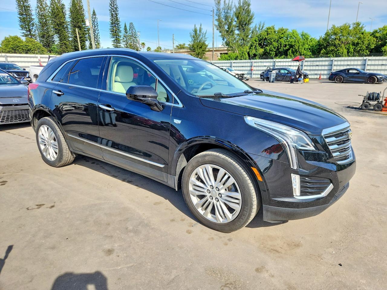2019 Cadillac Xt5 Premium Luxury - Image 4