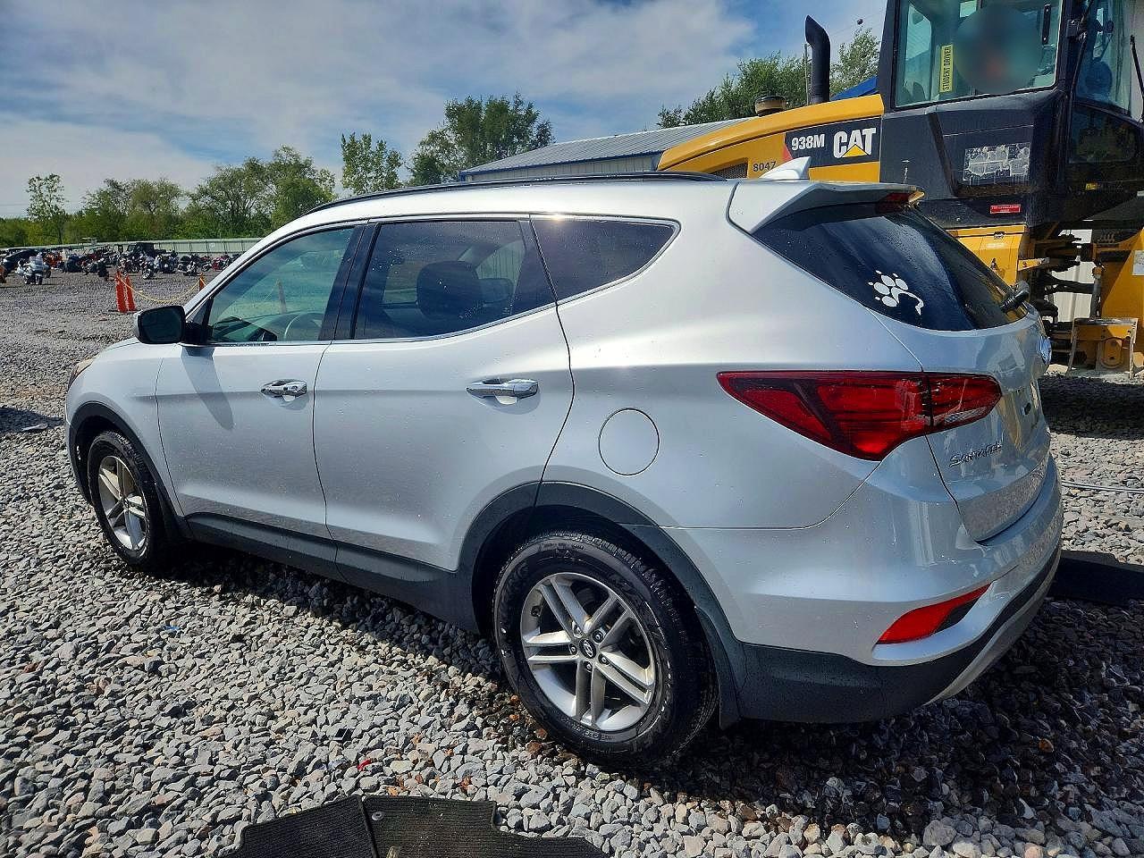 2018 Hyundai Santa Fe Sport 2.4L - Image 2