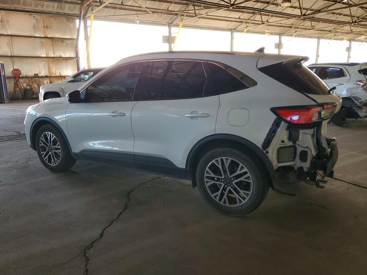 2020 Ford Escape Sel - Image 2