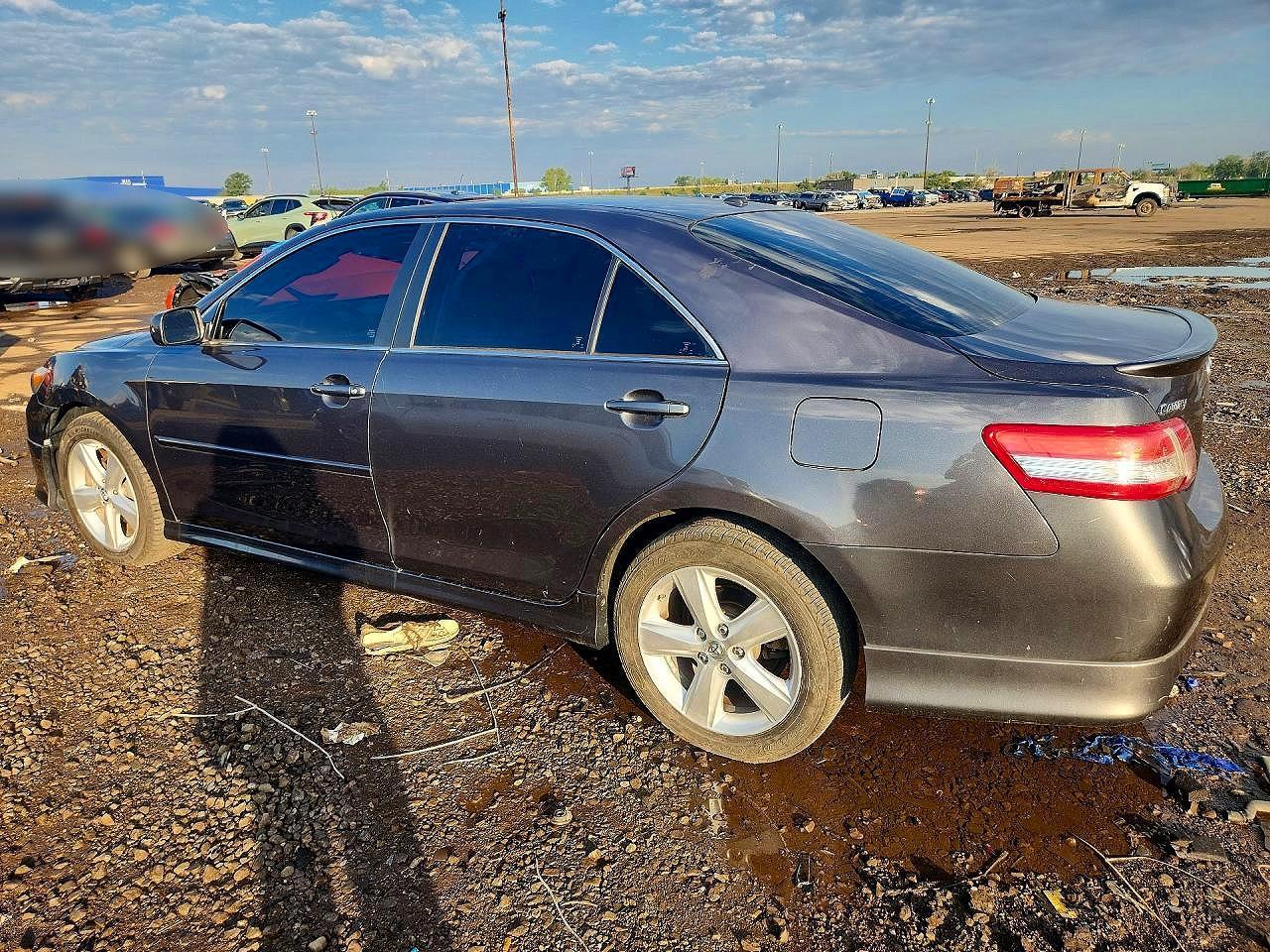 2011 Toyota Camry Se - Фото 2