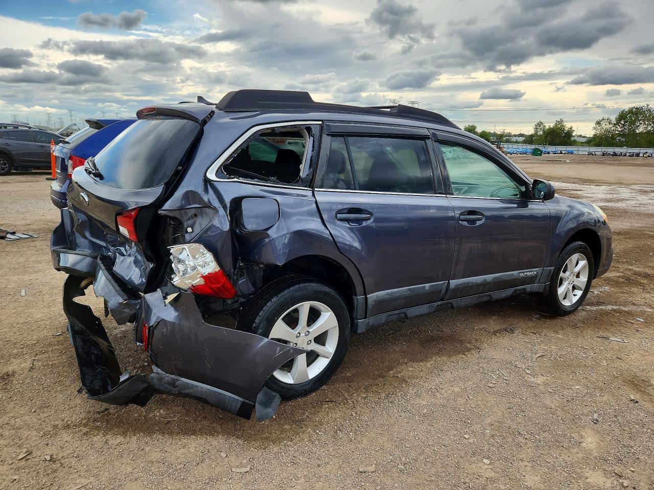 2014 Subaru Outback 2.5I Premium - Image 3
