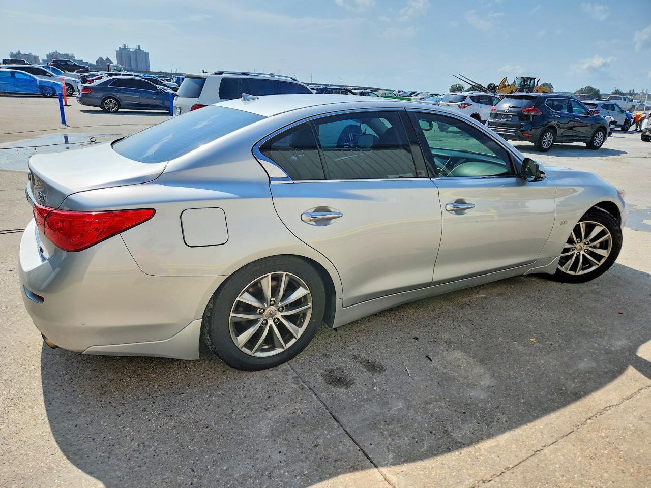 2017 Infiniti Q50 3.0T Premium - Фото 3