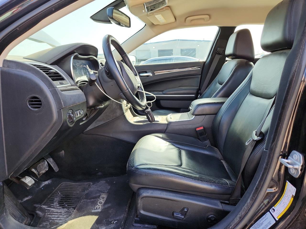 2015 Chrysler 300 Limited - Фото 7