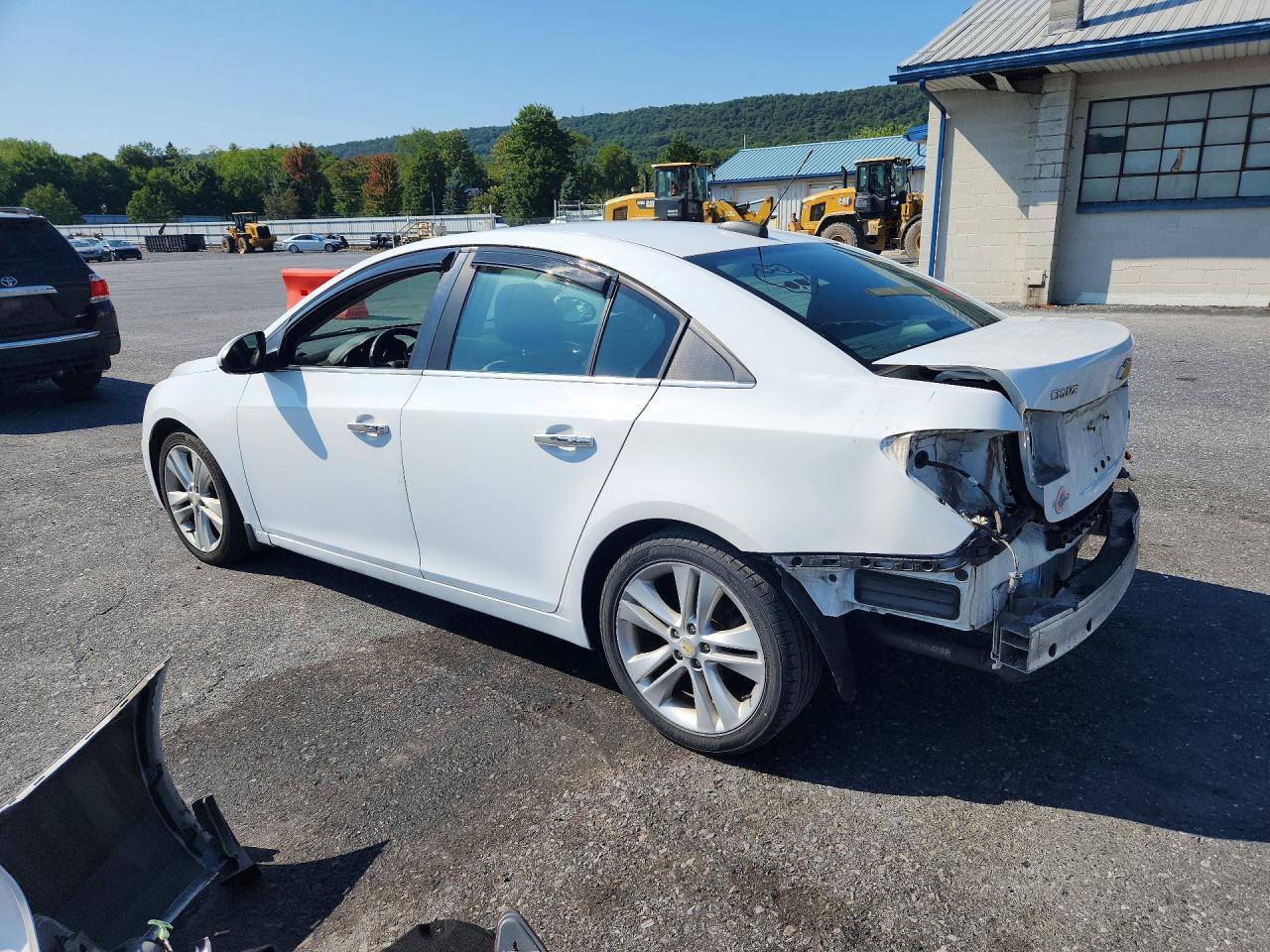 2015 Chevrolet Cruze Ltz - Image 2