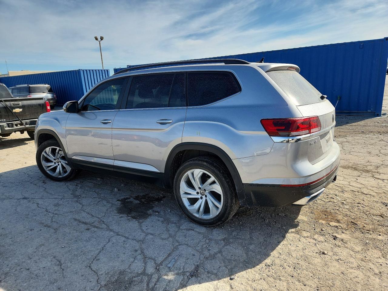 2022 Volkswagen Atlas Se - Image 2