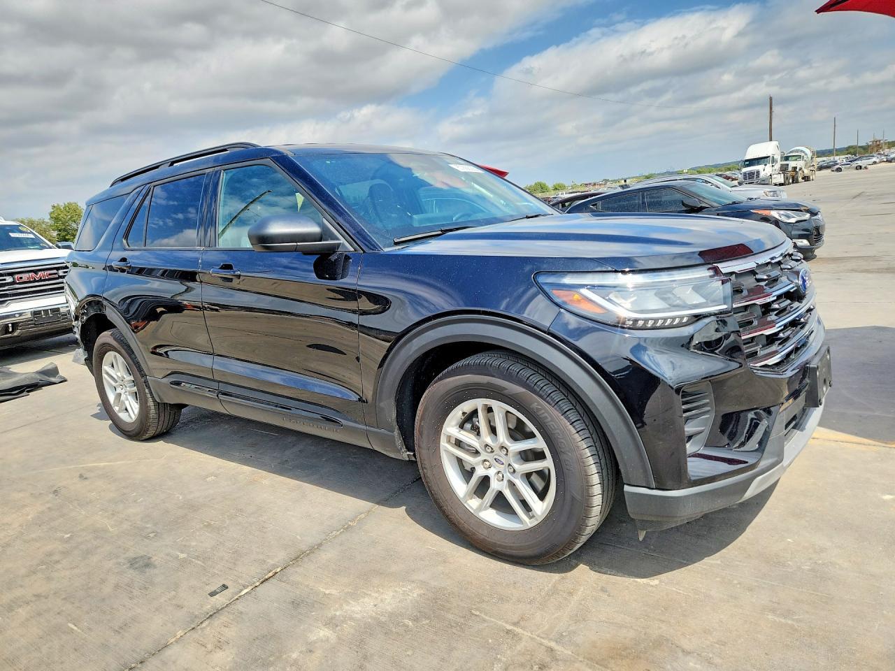 2026 Ford Explorer Active - Фото 4