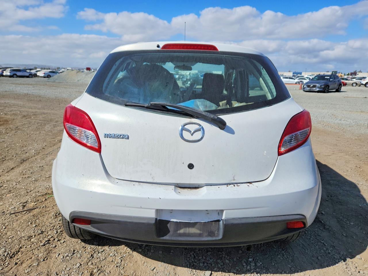 2013 Mazda Mazda2 - Фото 6