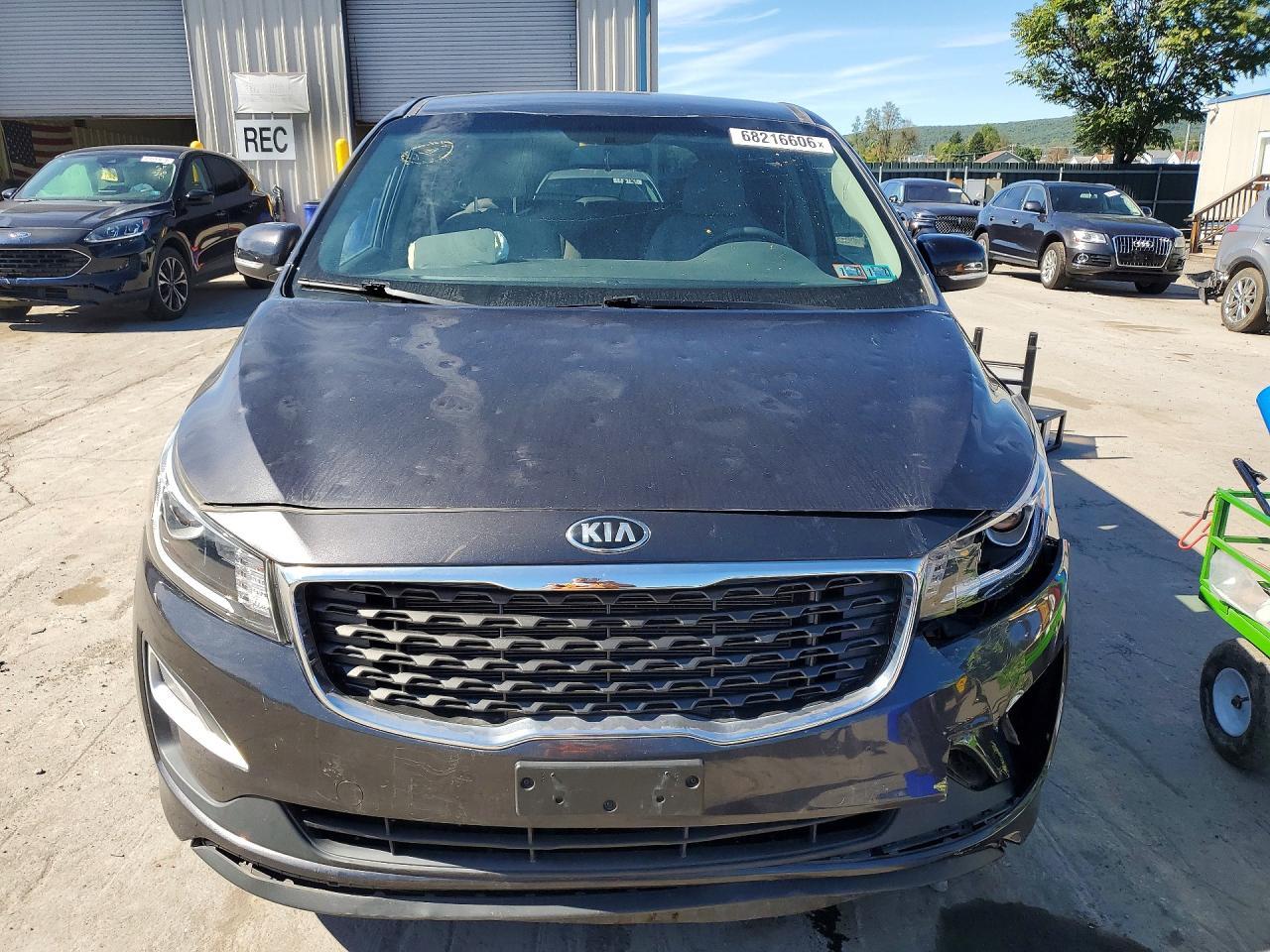 2021 Kia Sedona Lx - Фото 5
