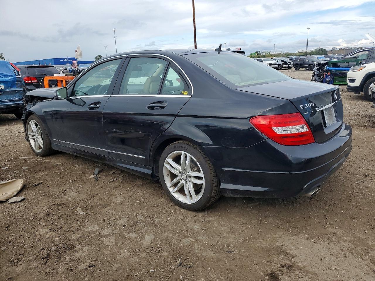 2014 Mercedes-Benz C 300 4Matic - Фото 2