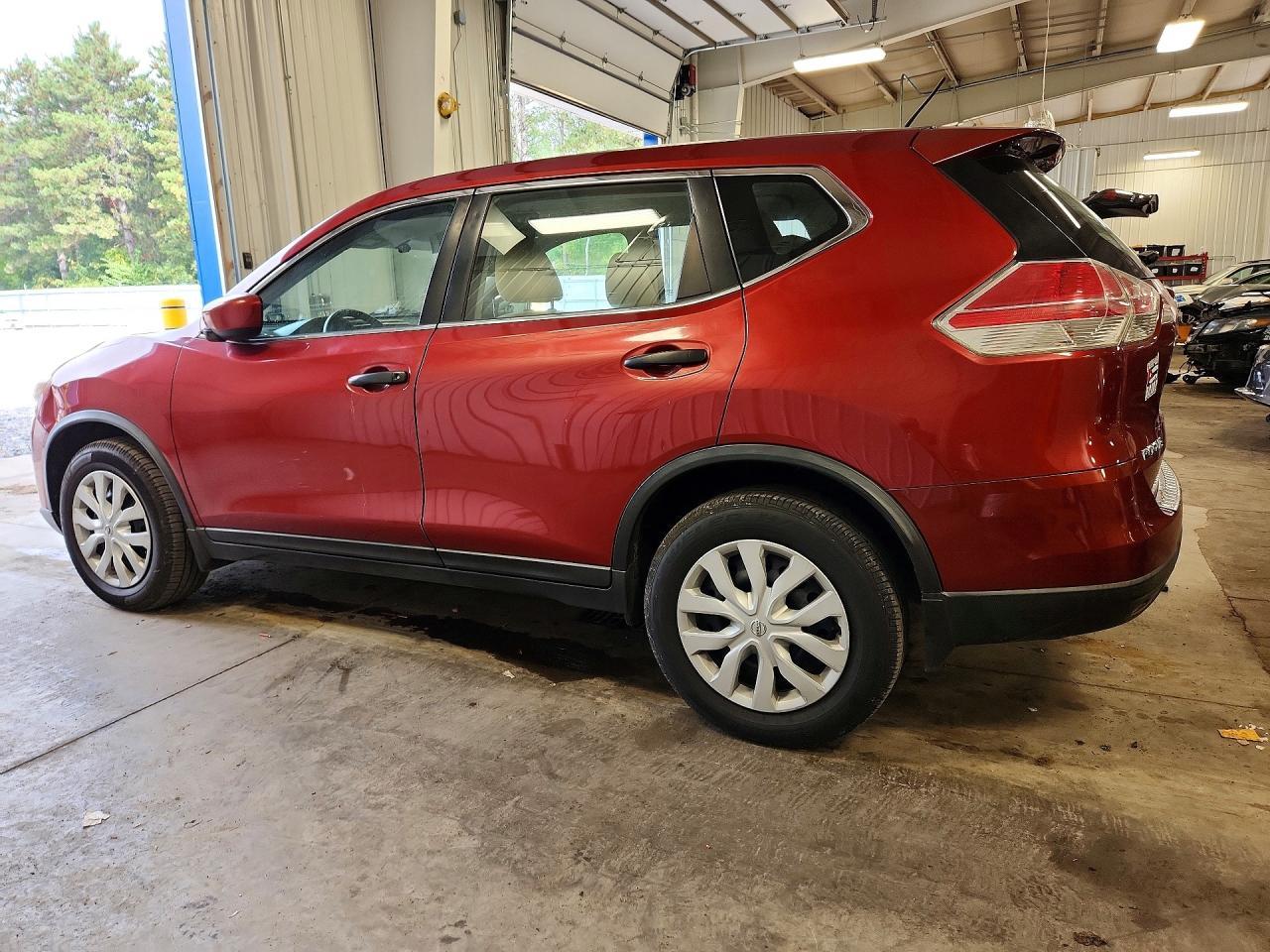 2016 Nissan Rogue S - Фото 2