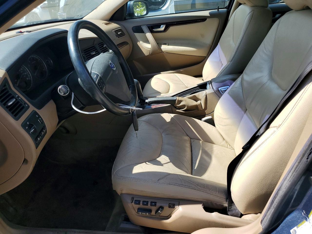 2007 Volvo S60 2.5T - Image 7