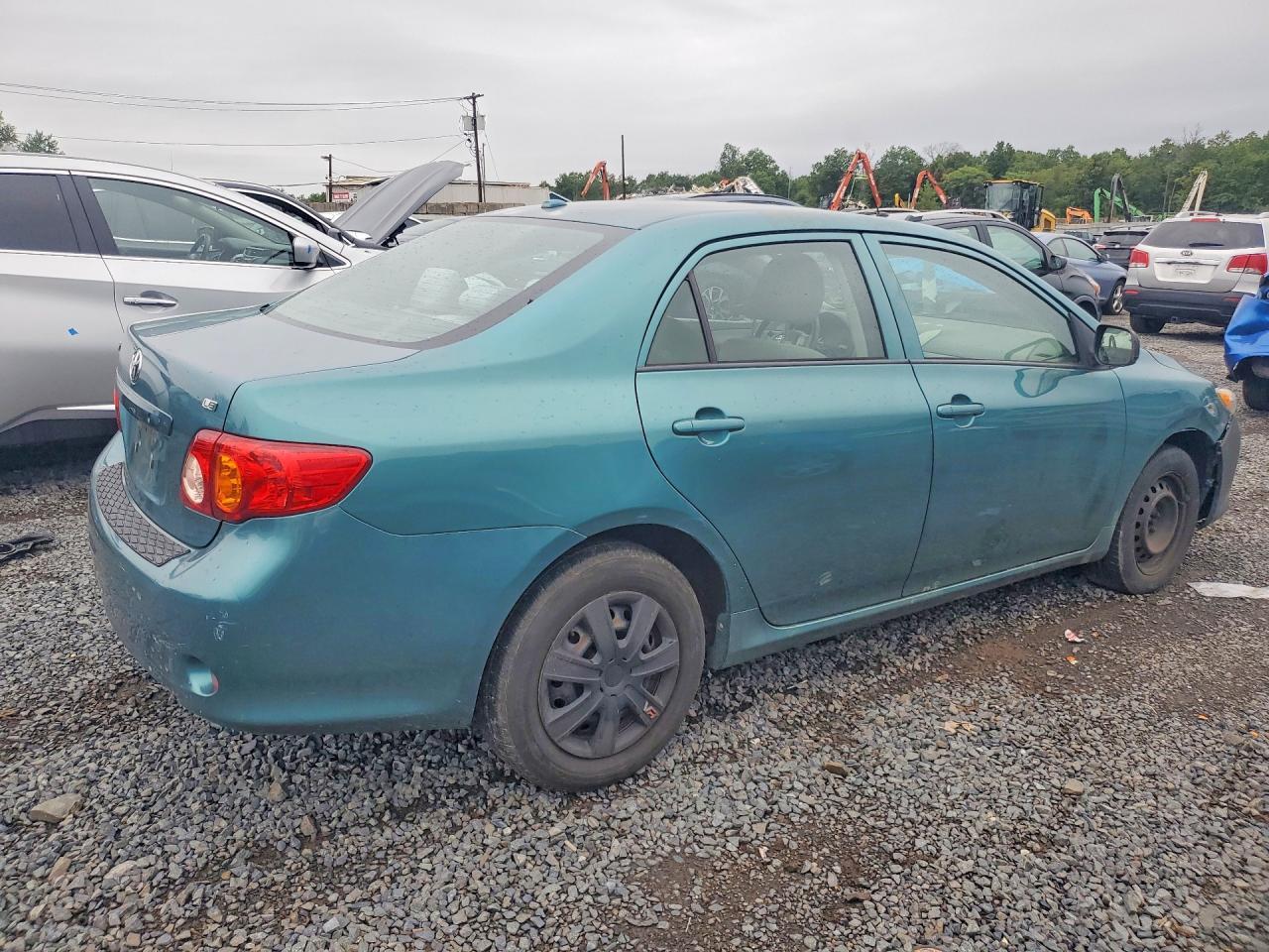 2010 Toyota Corolla Le - Фото 3