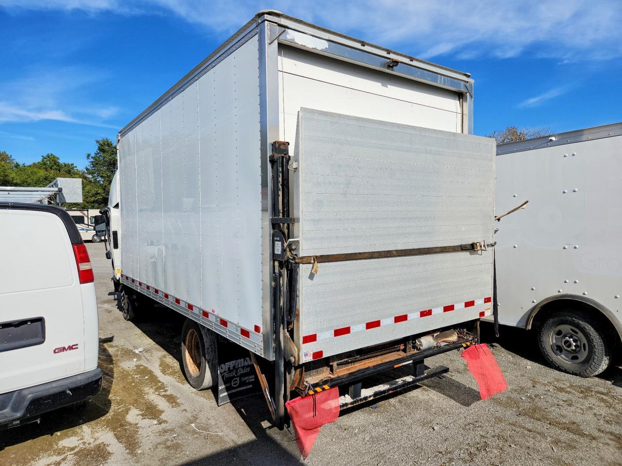 2024 Isuzu Npr Hd - Delivery Truck - Фото 2
