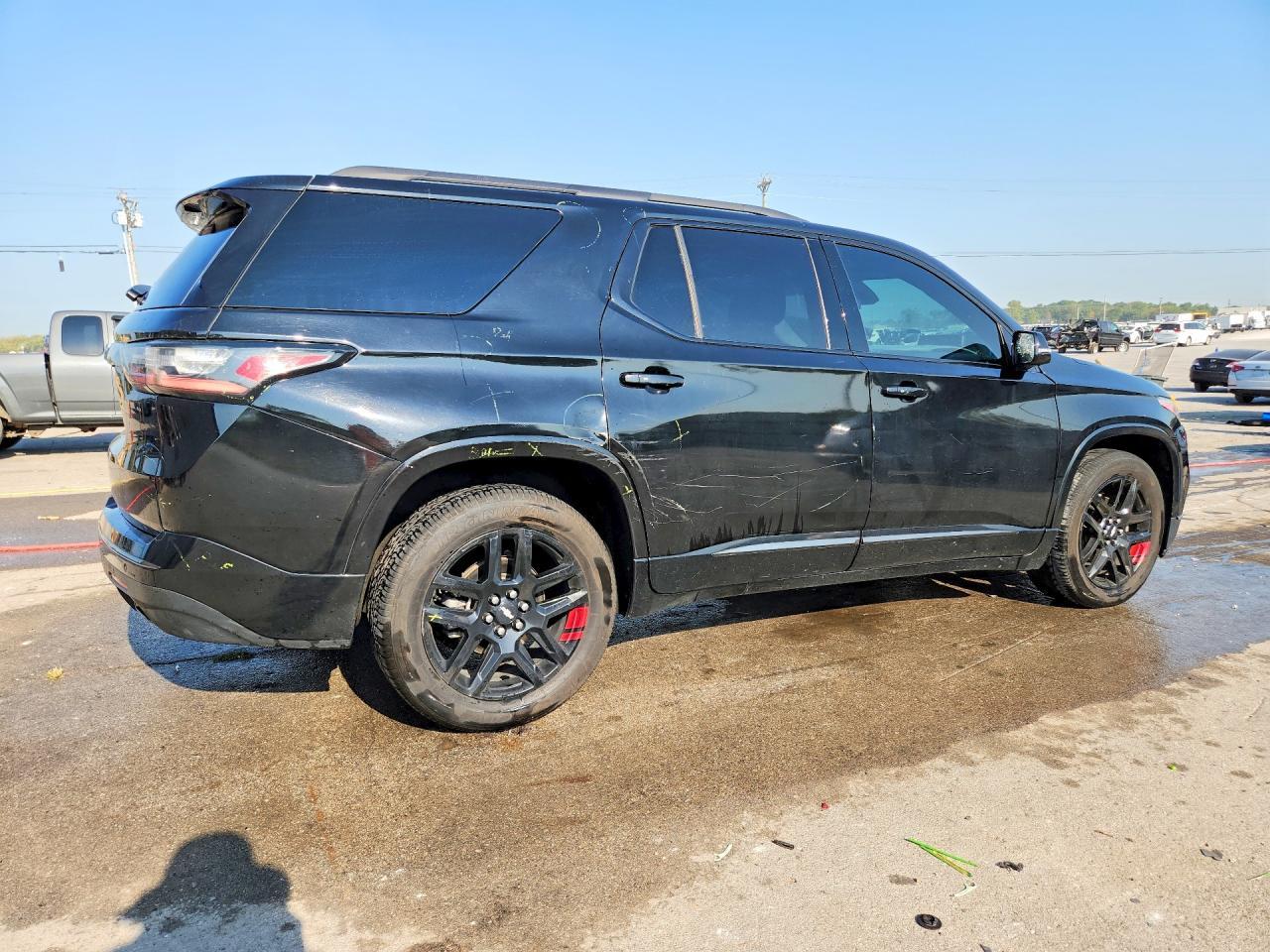 2020 Chevrolet Traverse Premier - Фото 3