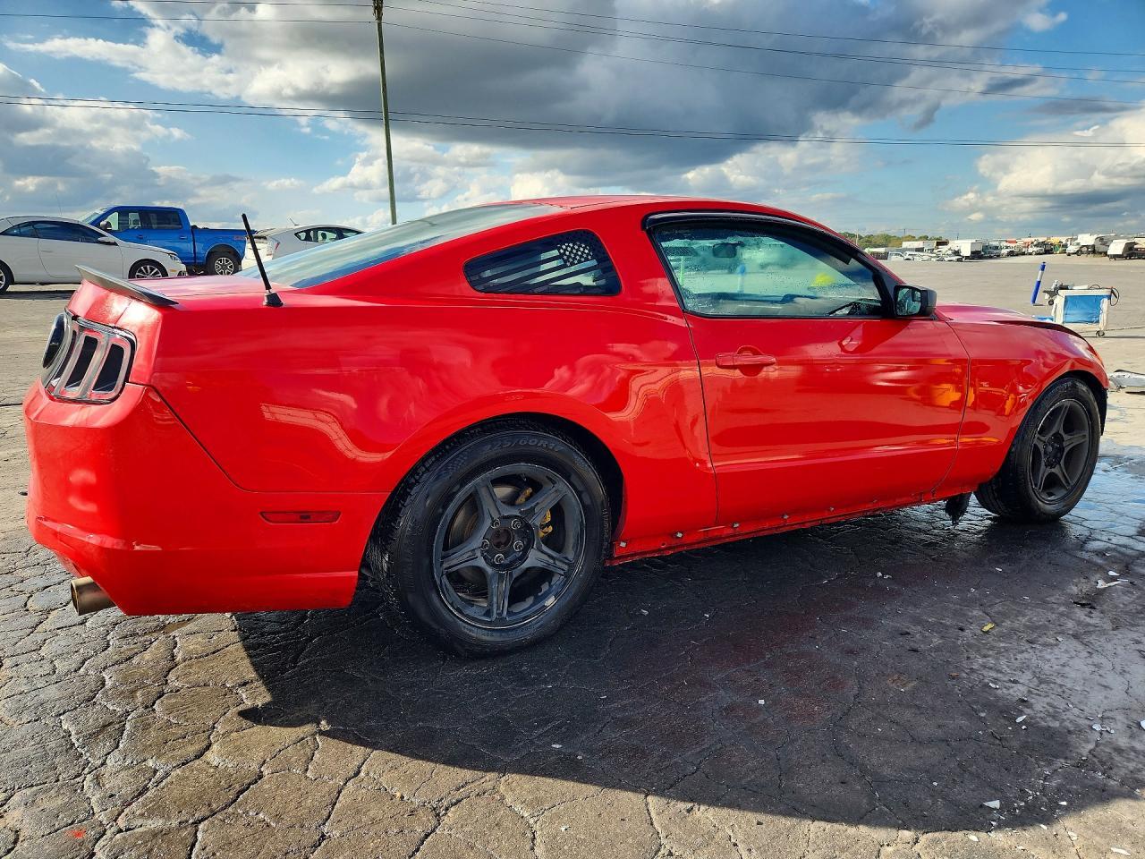 2014 Ford Mustang - Image 3