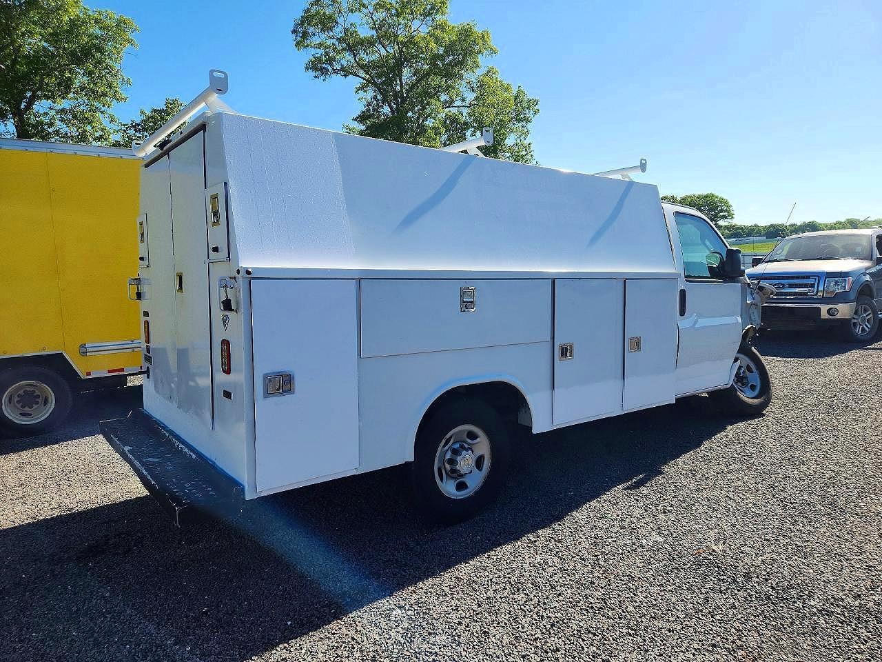2020 Chevrolet Express G3500 Ls - Фото 3