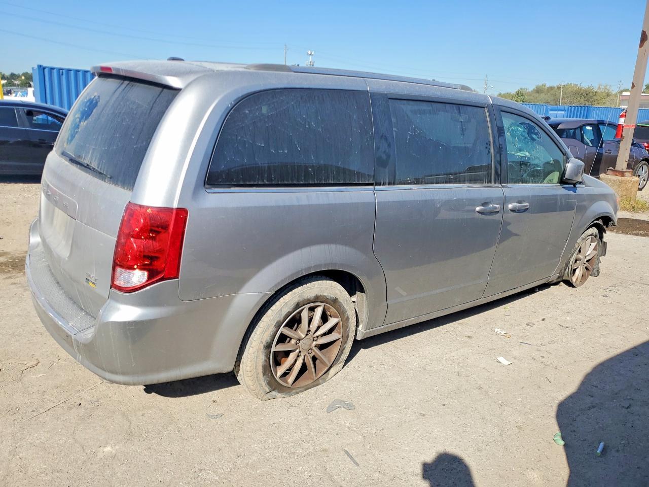 2019 Dodge Grand Caravan Sxt - Фото 3