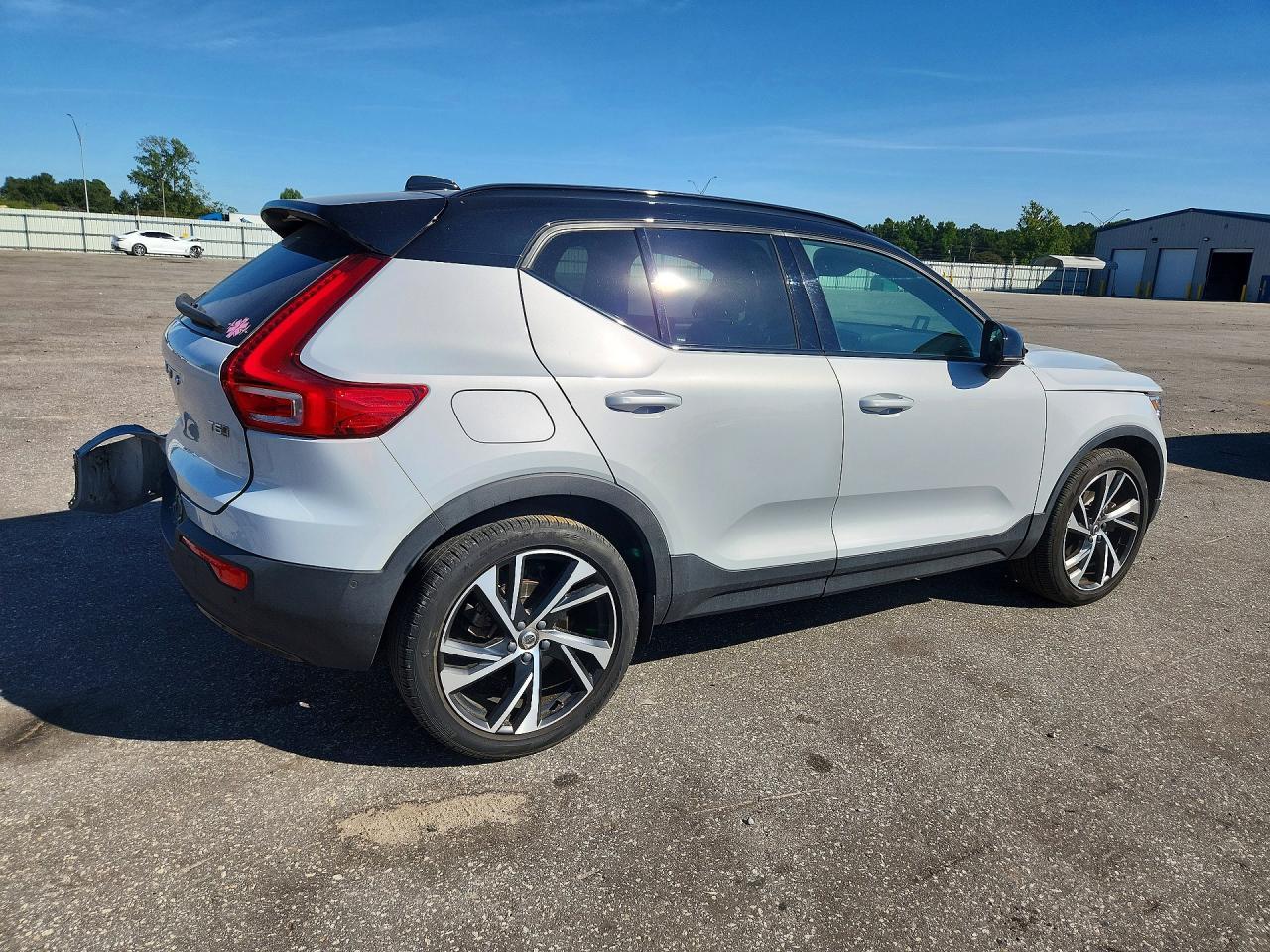 2021 Volvo Xc40 T5 R-Design - Фото 3