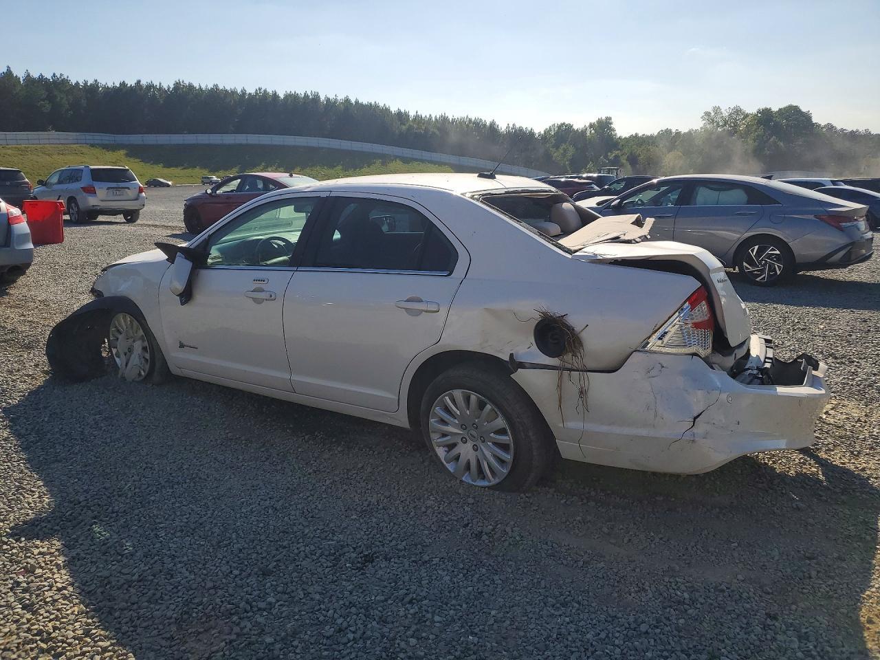 2011 Ford Fusion Hybrid - Фото 2