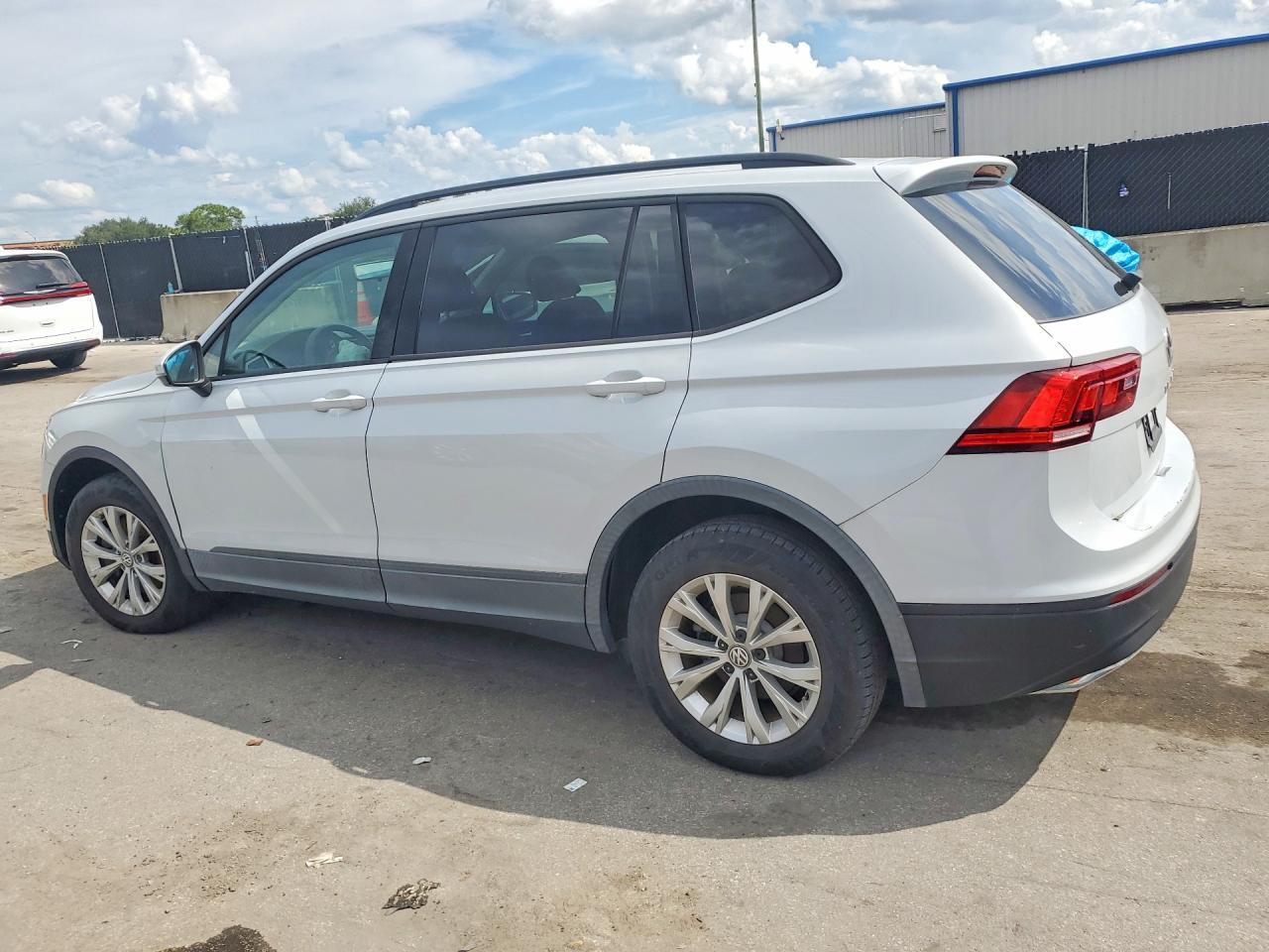 2019 Volkswagen Tiguan S - Image 2