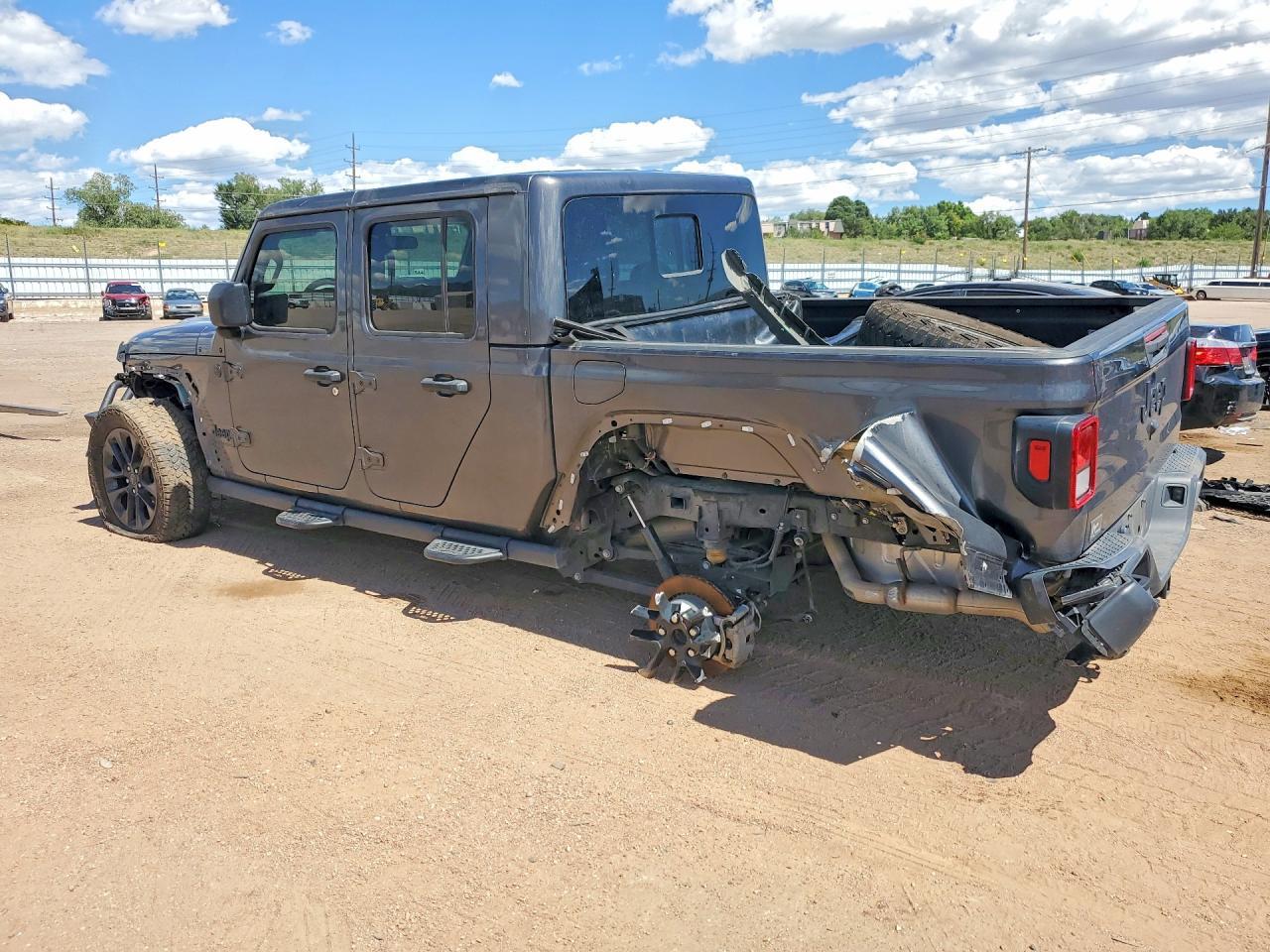 2024 Jeep Gladiator Sport - Image 2