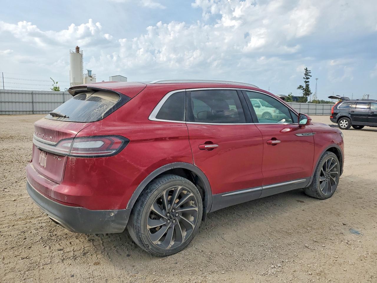 2019 Lincoln Nautilus Reserve - Image 3