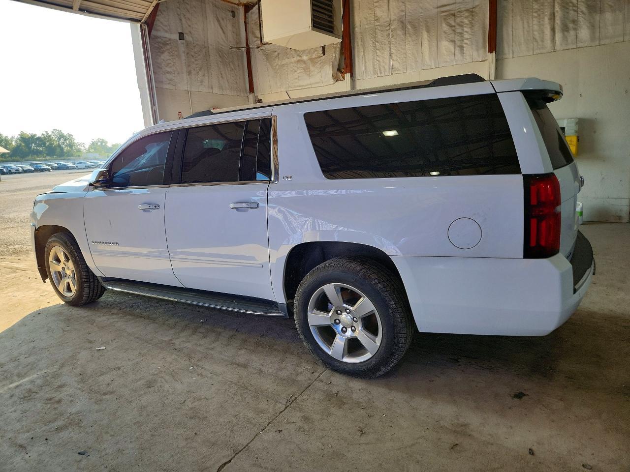 2016 Chevrolet Suburban K1500 Ltz - Image 2