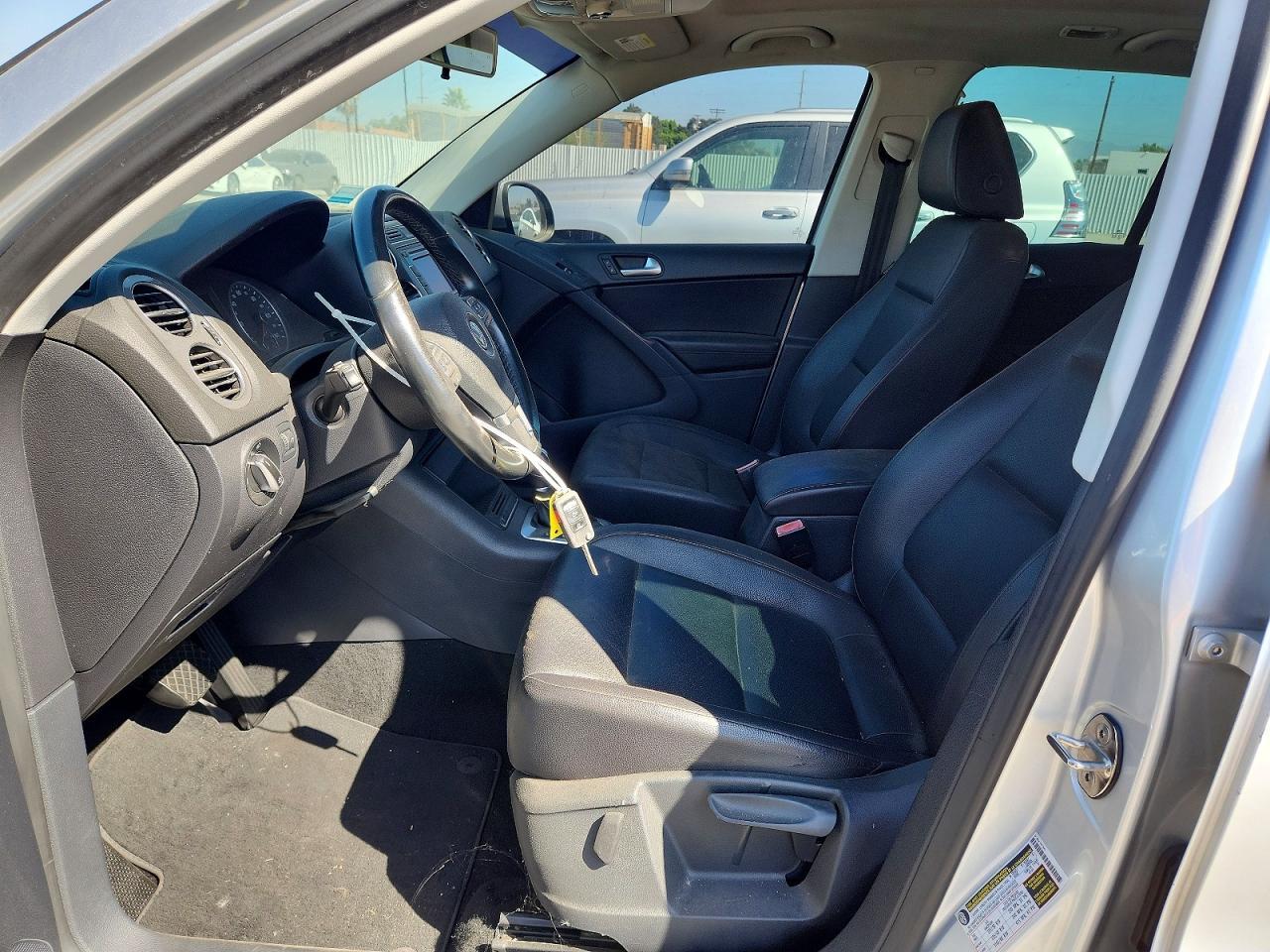 2012 Volkswagen Tiguan S - Фото 7