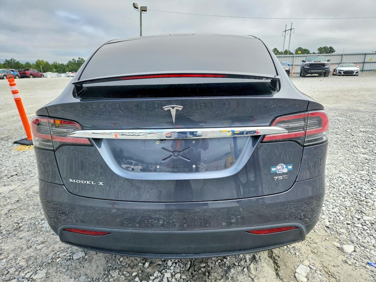 2018 Tesla Model X - Фото 6
